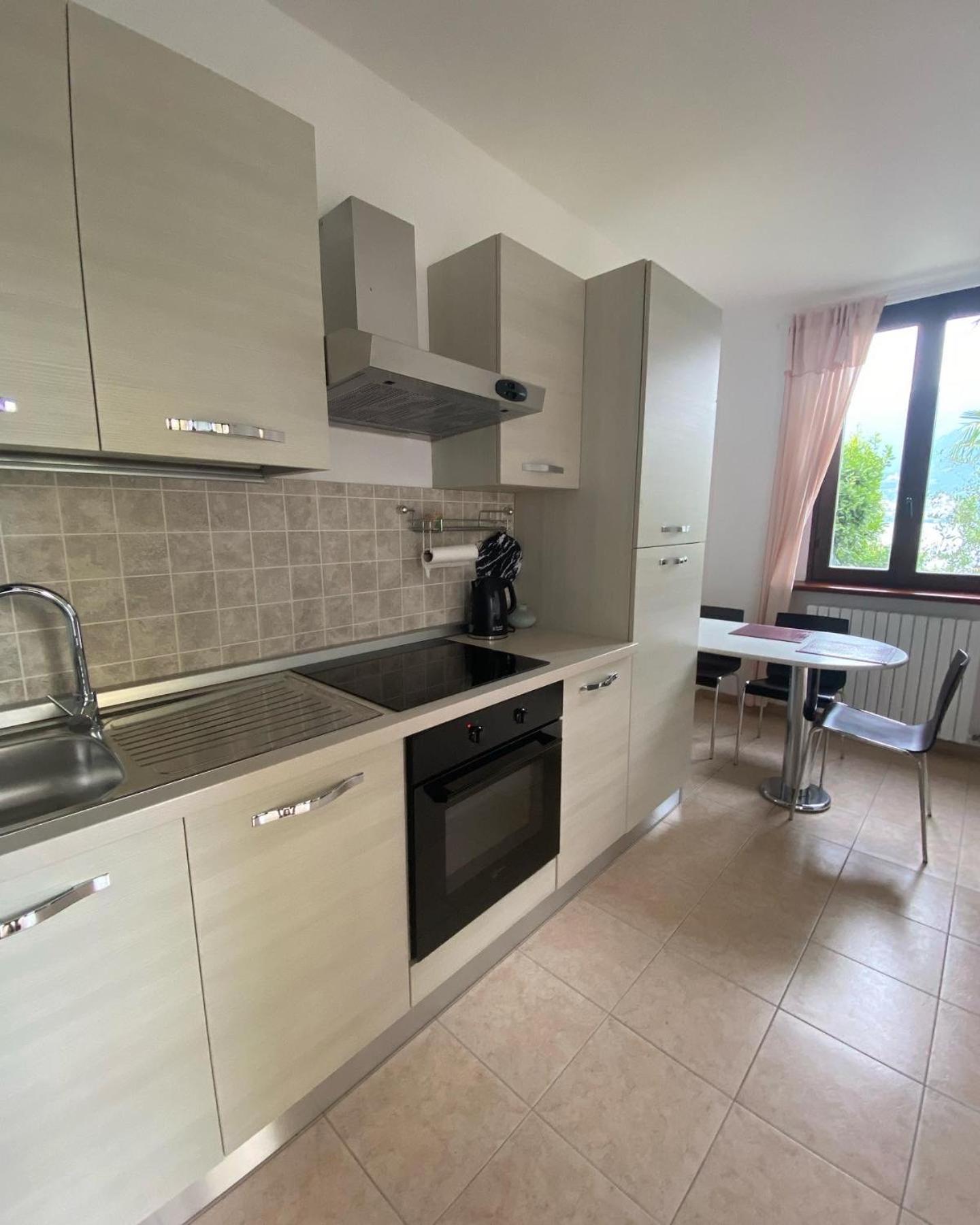 Peonia Apartment - Appartamento Vista Lago Lezzeno Extérieur photo